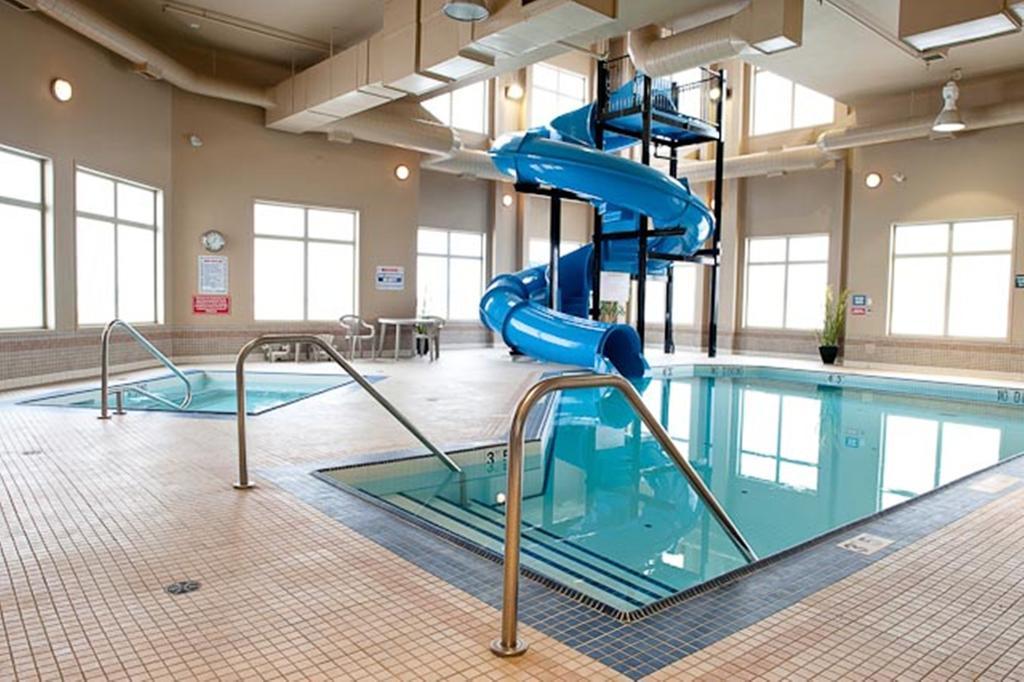 Paradise Inn And Suites Valleyview Eksteriør billede